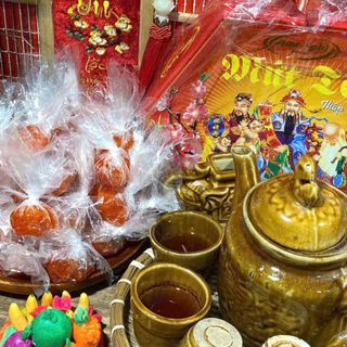 MỨT TẮC QUẤN NGUYÊN TRÁI NGÀY XƯA CHUA NGỌT NGUYÊN VỊ 300G - WINNIE HOUSE