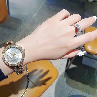 ĐỒNG HỒ NỮ THỜI TRANG M KORS MẶT TRÒN LOGO DÂY XÍCH 1
