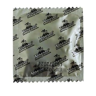 Bao cao su Volcano Extreme Dot hộp 10 cái, với 500 hạt gai nổi nhiều bôi trơn tạo cảm xúc thăng hoa