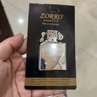 BẬT LỬA ZORRO BẠC XĂNG ĐÁ