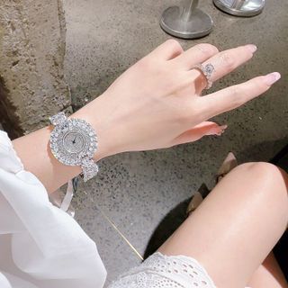 ĐỒNG HỒ NỮ CHÍNH HÃNG FUNMEI MẶT HOA BẠC FULL ĐÁ PHA LÊ ĐI KÈM TEM KÍCH HOẠT ĐIỆN TỬ BẢO HÀNH CHÍNH HÃNG 2