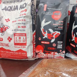 Cám cá koi Aqua Koi Food bơm size.