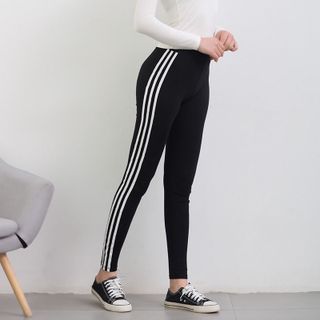 Quần dài 3 sọc nữ Chất liệu: Thun poly co dãn Size: MLXLXXL Ri: 2222 - có tách ri