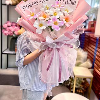 Bó Hoa Tu Lip Nở Xinh Xắn