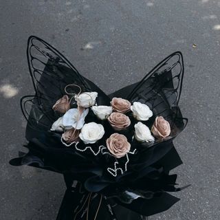 Bó Hoa Cánh Bướm Hottrend