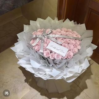 Bó Hoa Hồng Trái Tim Nhẹ Nhàng