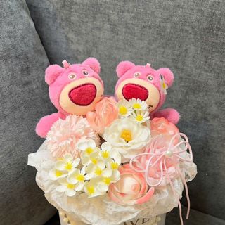 Lẵng Hoa Mix Gấu Dâu Siêu Xinh