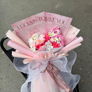 Bó Hoa Gấu Ôm Hoa