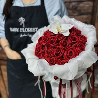 Bó Hoa Đỏ Đô Dáng TRòn