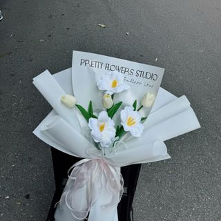 Bó Ho Tulip Tinh Khôi