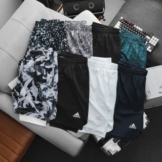 Short das xi giãn runing 2 lớp. Lớp lưới bên trong mềm thoáng mát, co giãn 4c, 2 túi khoá kéo. Phụ liệu hãng Size : m l xl 2xl /2222/8c 8 màu