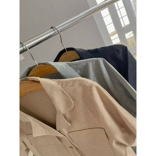 Áo sơ mi cổ vest tay ngắn