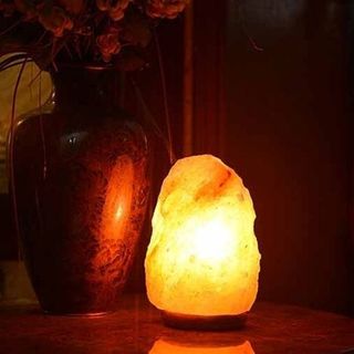 Đèn đá muối Himalaya là gì? Có lợi gì đối với sức khỏe?