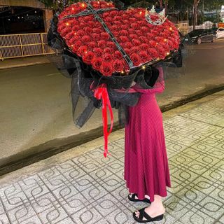 Bó Hoa Hồng Nhũ 99 Bông Hình Trái Tim Siêu Rẻ
