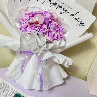 Bó Hoa Hồng Sáp Thơm Màu Tím Nhẹ Nhàng