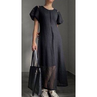 Đầm len midi dáng dài tay ngắn