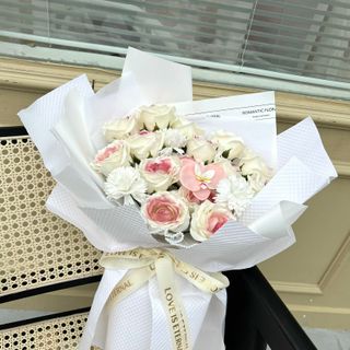 Bó Hoa Trắng Tinh Khiết - Quà Tặng Nàng Ý Nghĩa