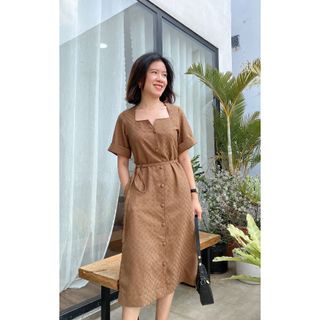 Đầm dáng dài tay ngắn nút bọc