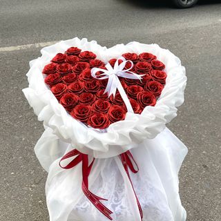 Bó Hoa Hồng Nhũ 45 Bông Hình Trái Tim Giá Rẻ Tại Hà Đông