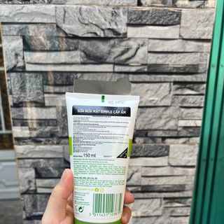 Sữa rửa mặt Simple ( đủ loại) 150ml