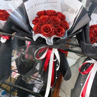 Bó Hoa Hồng Nhũ Đỏ 10 Bông Giá Rẻ Siêu Xinh