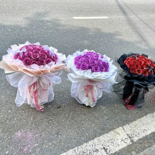 Bó Hoa Hồng Nhũ Kim Tuyến 40 Bông Nhiều Màu Sắc Cho Chàng Lựa Chọn