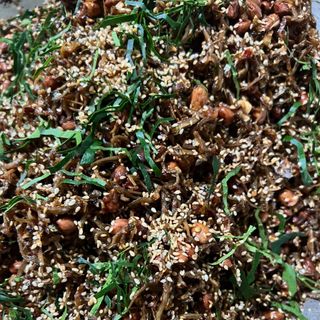 Cá cơm mồm rim lạc ( đậu phộng) thơm, ngon, đưa cơm, có thể ăn vặt - hũ 250gr