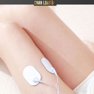 Máy massage cầm tay có chức năng xung điện đi kèm miếng dán cao cấp