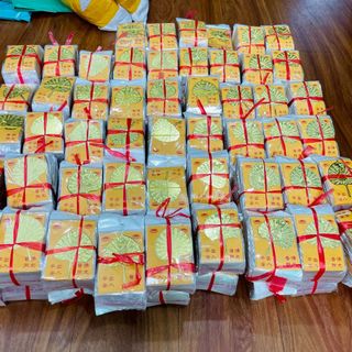 Lá bồ đề Đức Phật mạ vàng giá sỉ - giá bán buôn, lì xì Tết.