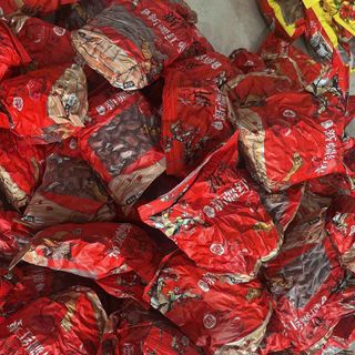 Táo Đỏ Tân Cương Trứng Gà Túi 1KG