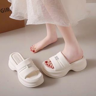 DÉP CG QUAI NGANG CHỮ NỔI