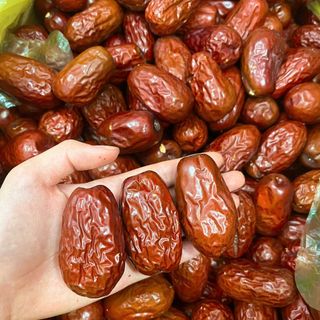 1 thùng Táo đỏ Hoà Điền size 8-9 quả/gram