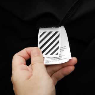 Áo thun nam. Chất vải cotton 4 chiều co giãn, mềm mịn, thấm hút mồ hôi tốt.