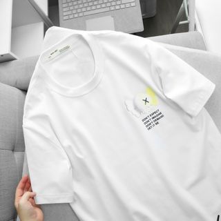 Áo thun nam. Chất vải cotton 4 chiều co giãn, mềm mịn, thấm hút mồ hôi tốt.