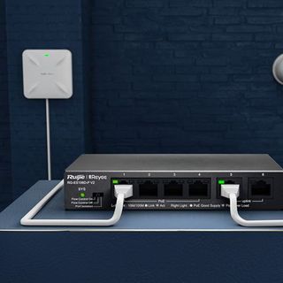Unmanaged switch 4 cổng RUIJIE RG-ES106D-P V2