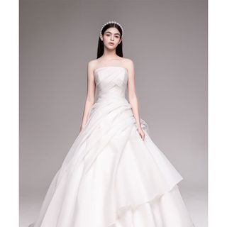 Hiền Khôi Couture - Chạm đến từng trái tim qua mỗi chiếc váy cưới may