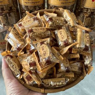 KẸO ĐẬU PHỘNG MẠCH NHA HOMEMADE (THÈO LÈO) 100% KHÔNG PHA 500G - WINNIE HOUSE