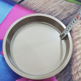Khuôn pizza chống dính màu vàng nhiều size