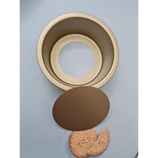 khuôn tròn đế rời chống dính màu vàng siêu đẹp nhiều size