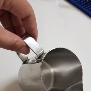 Ca đánh sữa/ rót sữa tạo hình 350ml