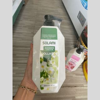 SỮA TẮM COLLAGEN SOLAMI HƯƠNG THƠM NHẸ NHÀNG 800ML L004 - LADY'S PASSION