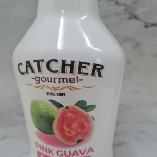 Sốt ổi hồng hiệu Catcher chai 1.3kg