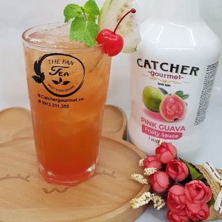 Sốt ổi hồng hiệu Catcher chai 1.3kg