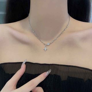 DÂY CHUYỀN CHỮ THẬP ĐÍNH ĐÁ ZIRCON HÌNH BÔNG HOA DC233 - LADY'S PASSION
