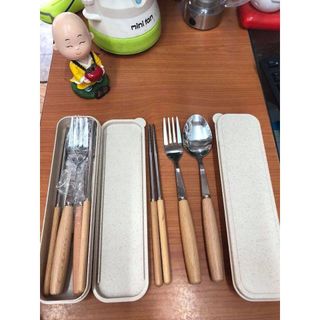 BỘ ĐŨA THÌA LÚA MẠCH CÁN GỖ LOẠI ĐẮT, KHÔNG PHẢI LOẠI CÁN NHỰA GD113 - LADY'S PASSION