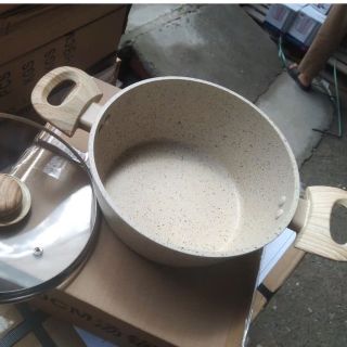 Nồi nhật 22cm
