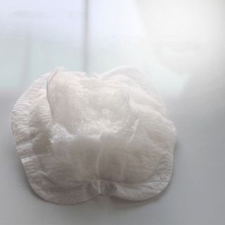 MIẾNG LÓT THẤM SỮA CM BEAR HỘP 108 MIẾNG 55279 - LADY'S PASSION