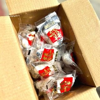 Táo Sữa Bọc Hạnh Nhân Mềm 300gr (Thùng 36 Hộp)
