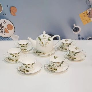 BỘ BÌNH TRÀ CHÉN SỨ NỮ HOÀNG HỌA TIẾT BÔNG