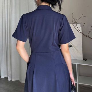 Đầm sơ mi chiết eo dáng dài tay ngắn